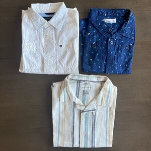 Kids button down shirt size 4T